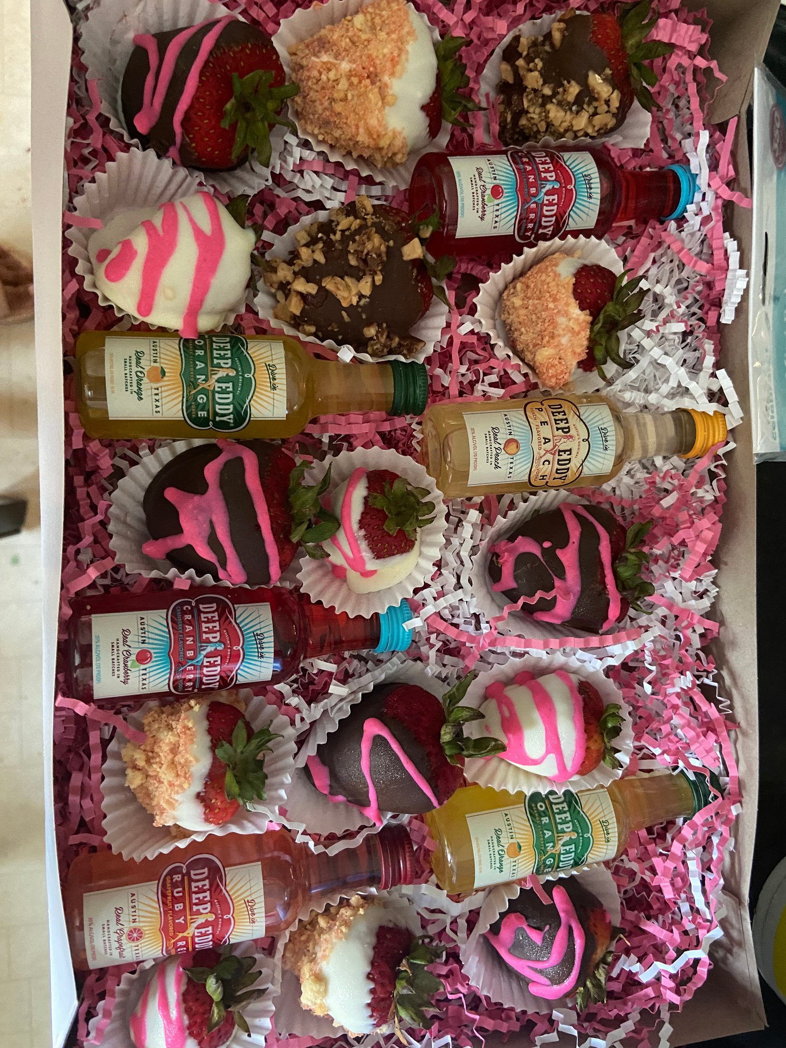 Chocolate strawberry and spirits gift box