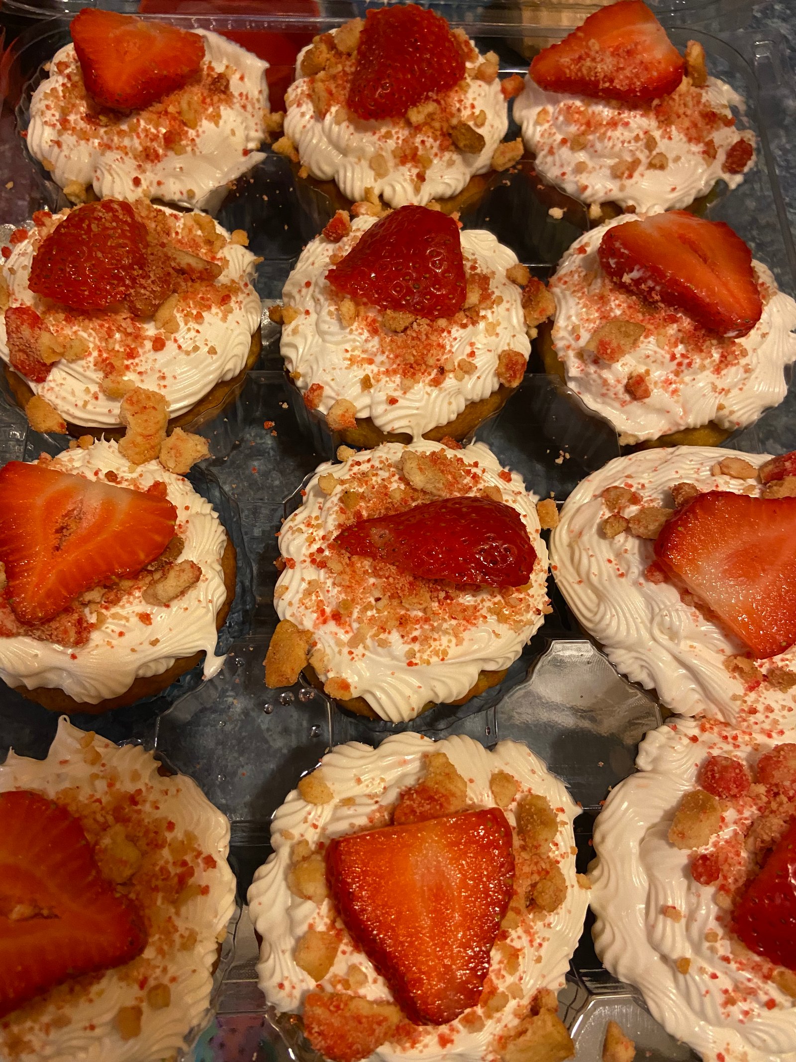 Strawberry shortcake cupcakes