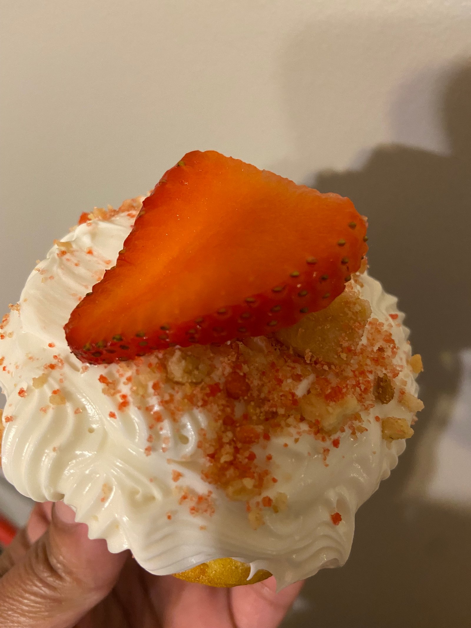Strawberry shortcake cupcake